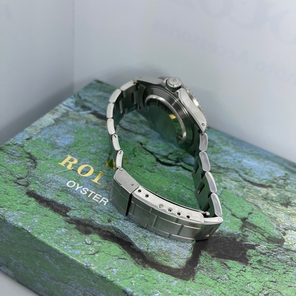 SOLD***Rolex Seadweller 16600***SOLD - Picture 11 of 13